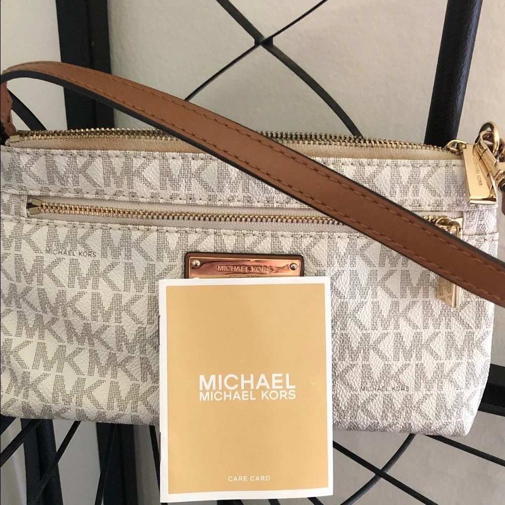 Michael Kors Cream and Brown Logo wristlet